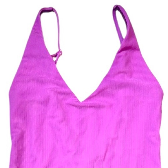 Beach Riot Reese Scoopback One-Piece Swimsuit - Picture 5 of 15